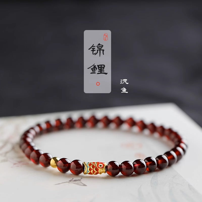 (B238338)天然酒紅石榴石手鍊女輕奢小眾精緻S925銀錦鯉轉運珠手串多圈(飾品批發)