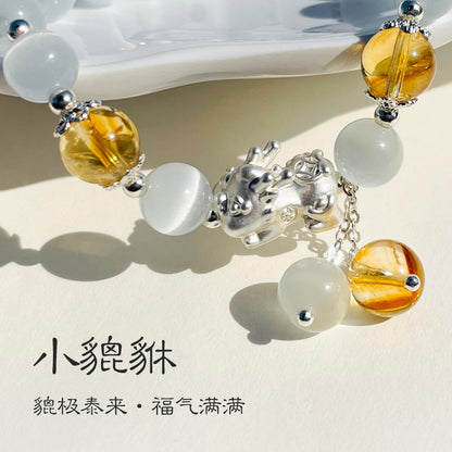 (B2381446)新款白貓眼石手鍊女生地攤手鍊復古中式風小眾灰月光草莓晶串珠"飾品批發"